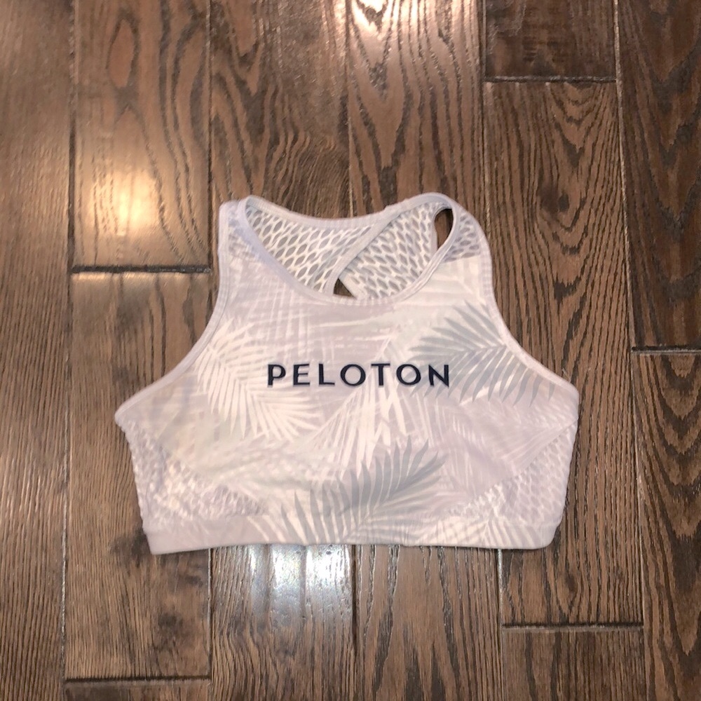 Peloton sports bra size XLarge